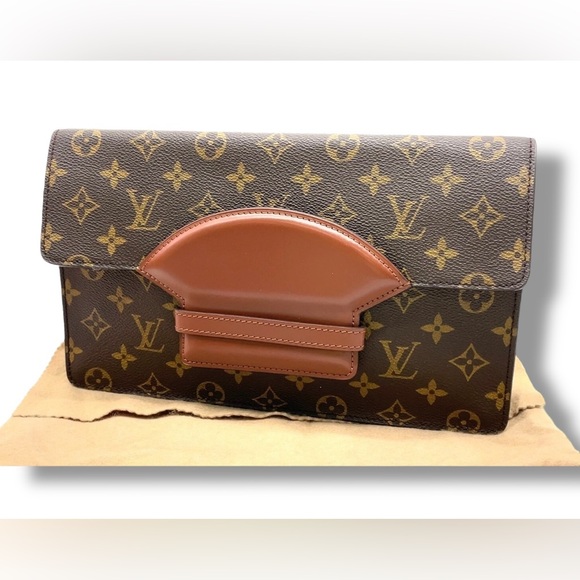 Vintage LOUIS VUITTON Chaillot Medium Monogram Clutch W/ Dust Bag • Rare 1988 - Picture 1 of 14